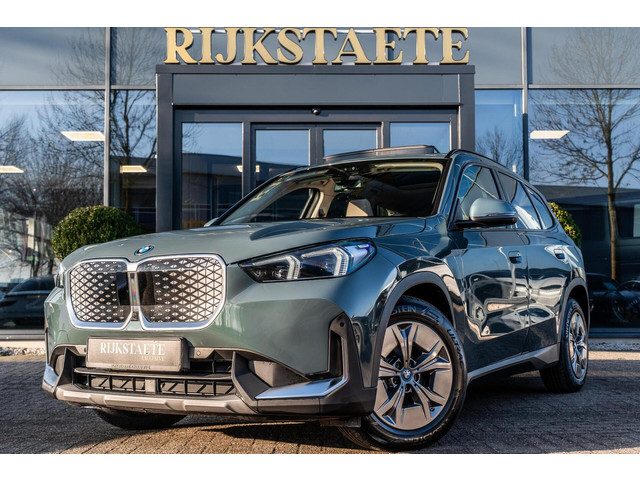 BMW iX1 eDrive20 67 kWh|H&K|PANO|HEAD-UP|360°|MEMORY|SFEERV.