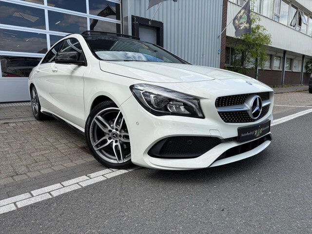 Mercedes-Benz CLA 200 AMG PDC/CAM/LMV18/LEER/NAV/PANO