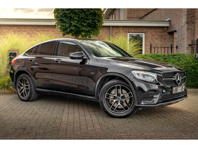 Mercedes-Benz GLC Coupé 350e 4MATIC Premium 320 PK AMG Luchtvering 360 Camera Keyless 19''