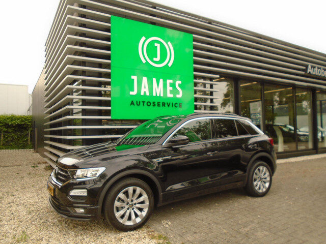 Volkswagen T-Roc 1.5 TSI R-line sky