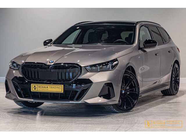 BMW 5 Serie touring 520i|M-sport|Fiscal €68.000|HUD|H&K|Pano