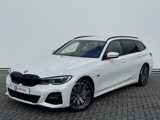 BMW 3 Serie touring 330e High Executive M-Sport Laserlicht Elek. Stoelen Adaptive Cruise Control