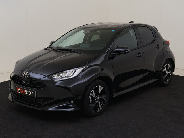 Toyota Yaris 1.5 Hybride 115 e-CVT Dynamic | automaat | nieuw!!