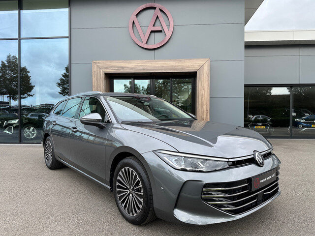 Volkswagen Passat Variant 1.5 eTSI 150pk Elegance | Alcantara | Head up | Camera | Dode hoek | Rijkl