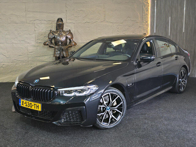 BMW 5 Serie 530e Business Edition Plus|GARANTIE|ACC|LED|STUURVERW|CARPLAY|CAMERA