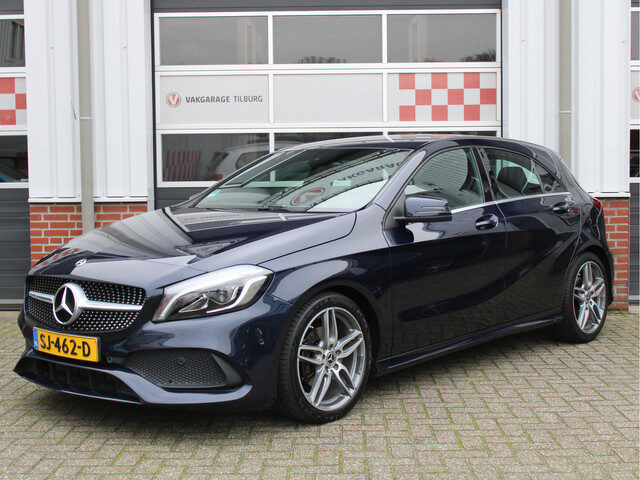 Mercedes-Benz A-Klasse 180 Business Solution AMG Automaat