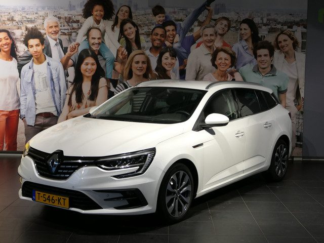 Renault Mégane Estate 1.3 TCe 140 Techno - Occasion Lease vanaf €444 p/m -