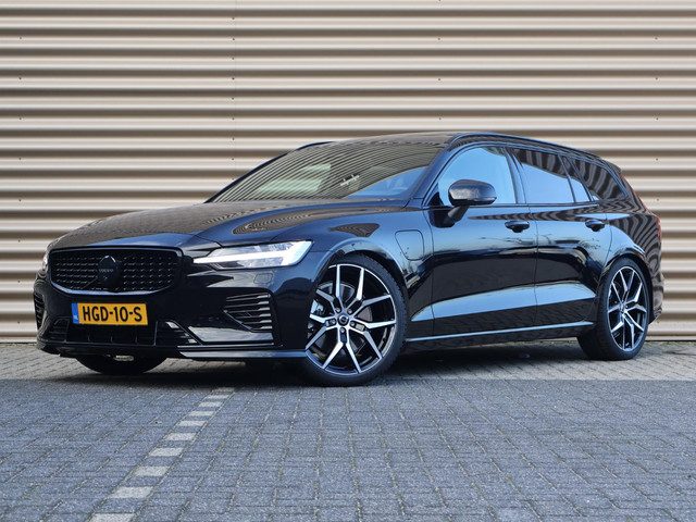 Volvo V60 T6 Plug-in hybrid AWD Ultra Dark