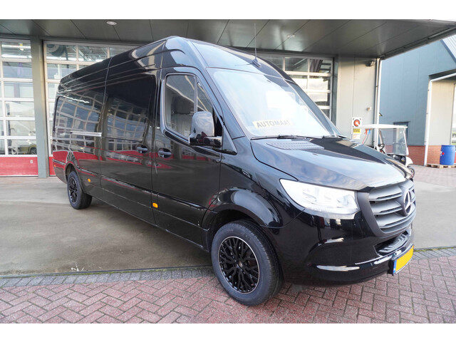 Mercedes-Benz Sprinter 317CDI 170PK L3H2 RWD Automaat Bumpers in de kleur