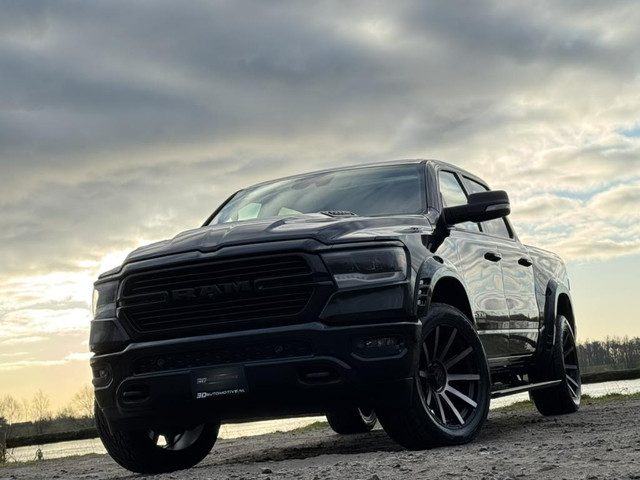 Dodge Ram 1500 LARAMIE NIGHT WIDEBODY 5.7L V8, 1E EIG, LUCHTV, PANO, H&K, 360, ACC, HUD, DIG REAR VI