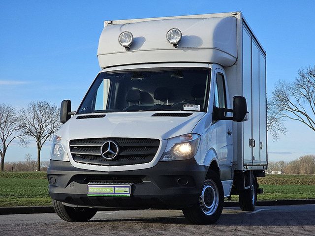 Mercedes-Benz Sprinter 319