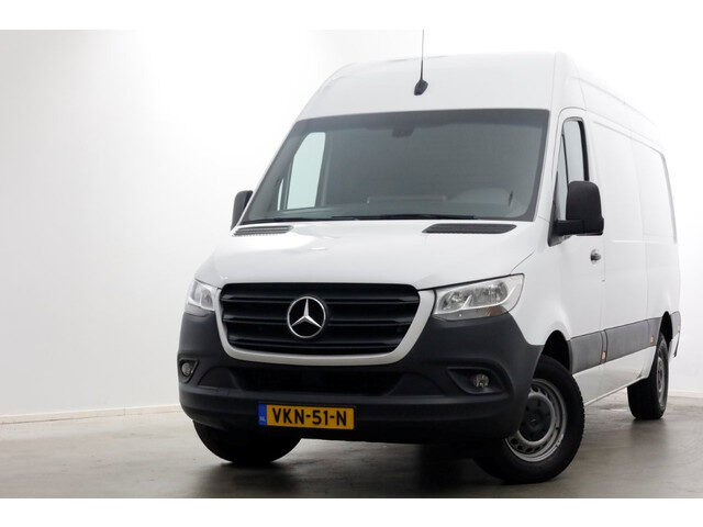 Mercedes-Benz Sprinter 315 CDI 150pk RWD L2H2 9G Automaat Airco/Navi/Camera 06-2021