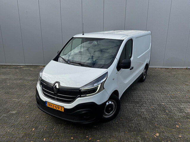 Renault Trafic 2.0 dCi 145PK COMFORT CAMERA NAVIGATIE TREKHAAK BTW NEDERLANDSEN BUS L1H1