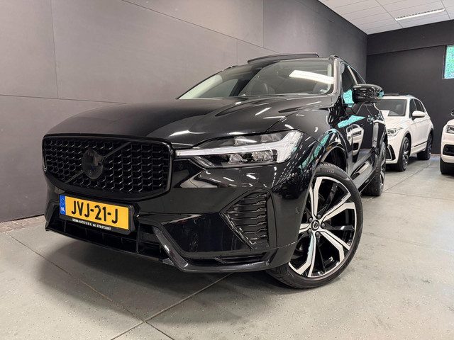 Volvo XC60 2.0 T8 455PK AWD R-DESIGN BLACK B&W/PANO/LEDER/H-UP/360CAM/STOEL-M+KOELING///
