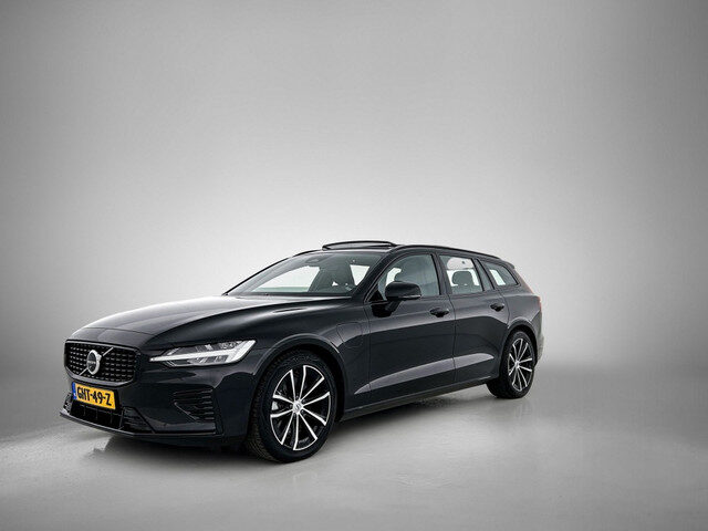 Volvo V60 2.0 T6 AWD Plus Dark | panorama dak | trekhaak
