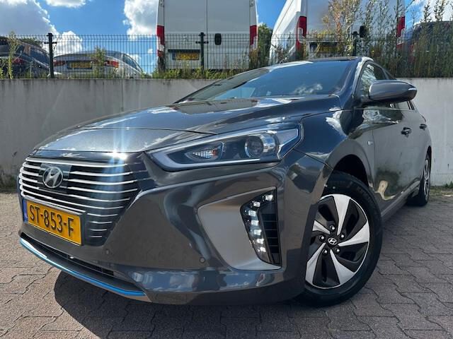 Hyundai IONIQ 1.6 GDi Comfort HYBRID/CARPLAY/NAVI/CRUISE/PDC/AUTOMAAT/CAMERA/LED/NL AUTO/NAP/