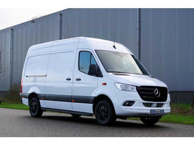 Mercedes-Benz Sprinter 317 L2H2 RWD