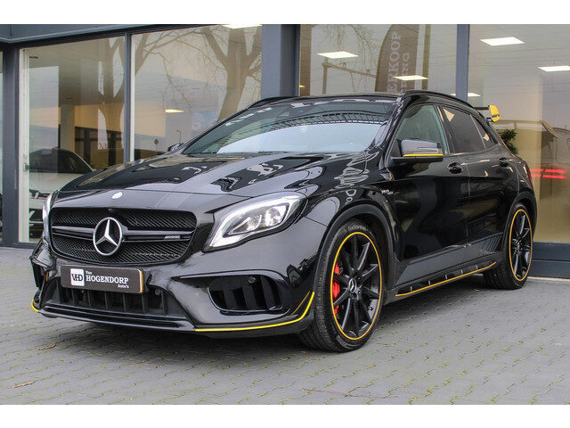 Mercedes-Benz GLA AMG 45 4M PANO H&K YELLOW NIGHT EDITION