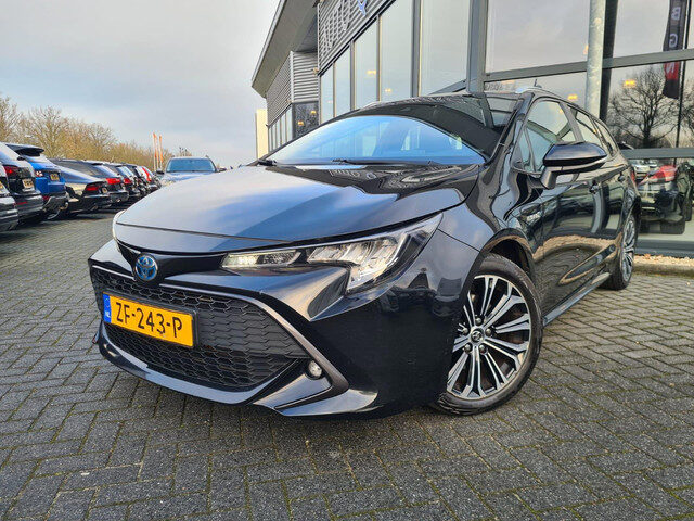 Toyota Corolla Touring Sports 2.0 Hybrid First Edition | ACTIE PRIJS| Automaat | Climate | Trekhaak