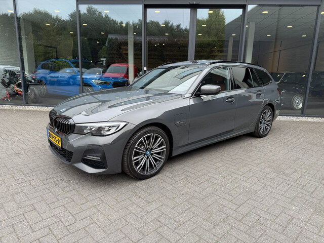 BMW 3 Serie touring 320e M-Sport,Pano,Tartufo Leder,Trekhk Elekt,LED,Adapt Cruise,