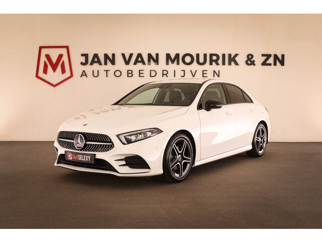 Mercedes-Benz A-Klasse 200 AMG Line automaat | LED | WIDESCREEN | NIGHT PAKKET | CAMERA