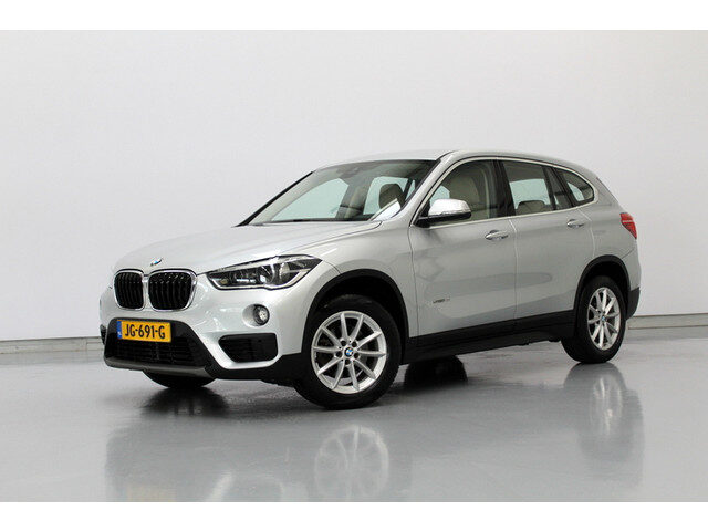 BMW X1 sDrive18i Executive 136PK, RIJKLAAR!! | LED | LEER | NAVIGATIE | PARK.SENSOREN | CRUISE CONTR
