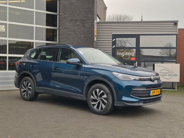 Volkswagen Tiguan 1.5 eHybrid PHEV Life Edition, zwenkbare trekhaak, camera, app connect, verwarmbar
