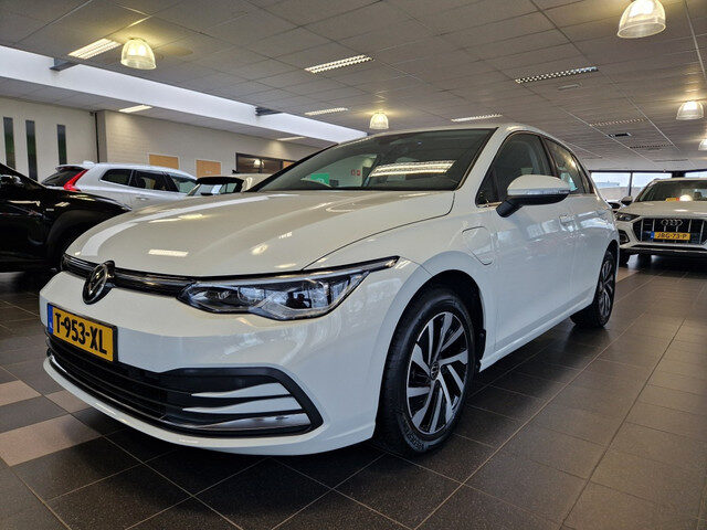Volkswagen Golf 1.4 eHybrid PHEV Style | Ergoseats