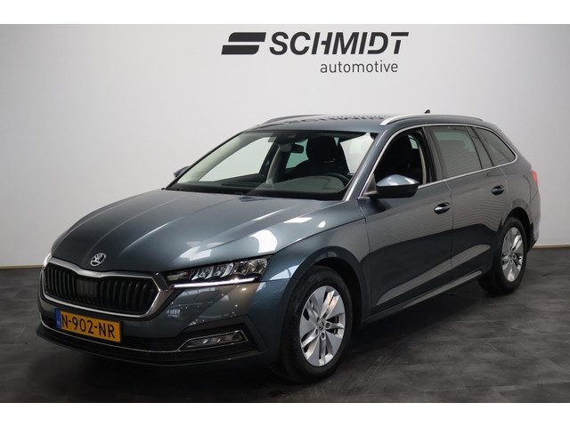Škoda Octavia Combi 1.5 TSI First Edition 150PK | Trekhaak | Stoelverwarming | Carpl