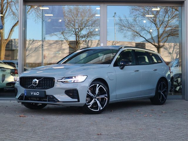 Volvo V60 2.0 T8 Plug-in hybrid AWD Ultra Perf. Ed. Dark