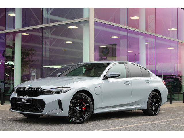 BMW 3 Serie 330e High Executive M Sport Automaat