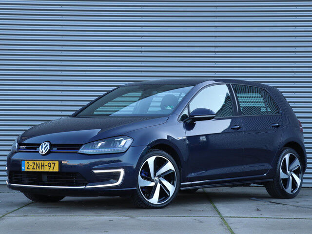 Volkswagen Golf 1.4 TSI GTE *Leder*Adaptive Cruise*Trekhaak*