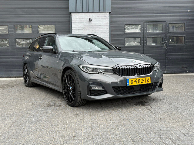 BMW 3 Serie touring 330e xDrive High Executive, Panodak, 360 Camera, Laser licht.