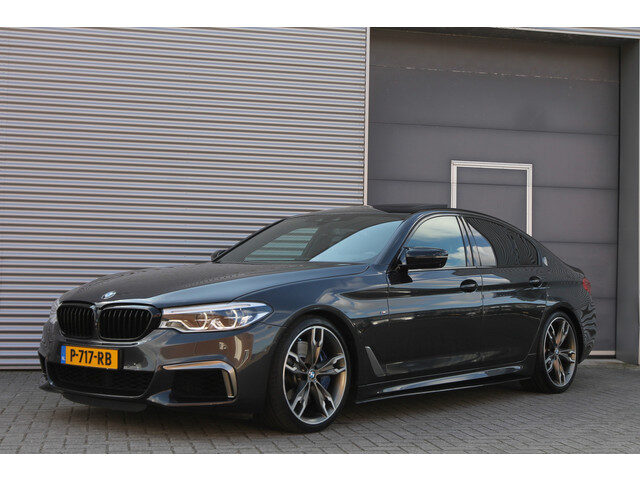 BMW 5 Serie M550i xDrive High Executive