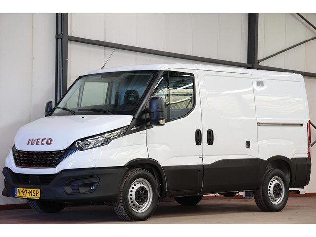 Iveco Daily 35S16V 2.3 L1H1 AUTOMAAT 160PK 3500KG TREKVERMOGEN