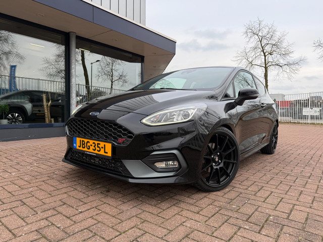 Ford Fiesta 1.5 ST 200PK | RECARO | CARPLAY | Cruise | B&O