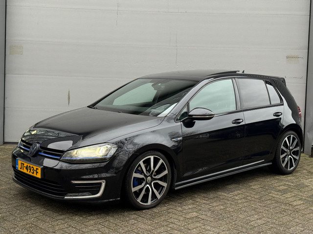 Volkswagen Golf 1.4 TSI GTE l Pano l Climate l Navi l Camera l 80%SOH l VDOH l Rijdt & Schakelt zeer