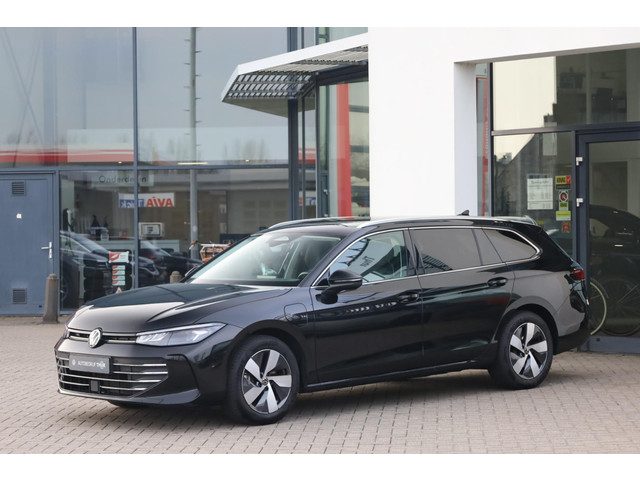 Volkswagen Passat Variant 1.5 eHybrid DSG Business