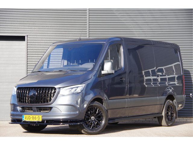 Mercedes-Benz Sprinter 319 3.0 CDI V6 L2H1 3-ZITS, AUT. LED, 3.5T TREKHAAK, MBUX 10'', CAMERA, CRUIS