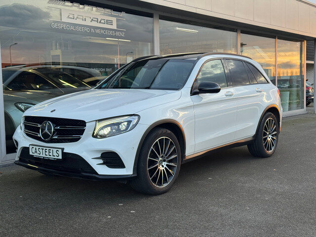 Mercedes-Benz GLC 300 4MATIC AMG Line night-pakket Panorama schuifdak , Distronic , lederen bekledin