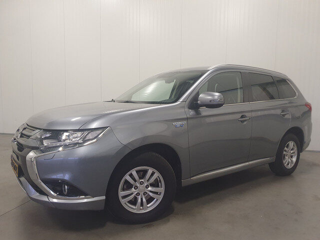 Mitsubishi Outlander 2.0 PHEV Pure