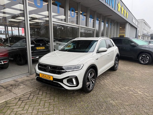 Volkswagen T-Roc 1.5 TSI R-Line Business 150PK / ACHTERUITRIJCAMERA / CARPLAY