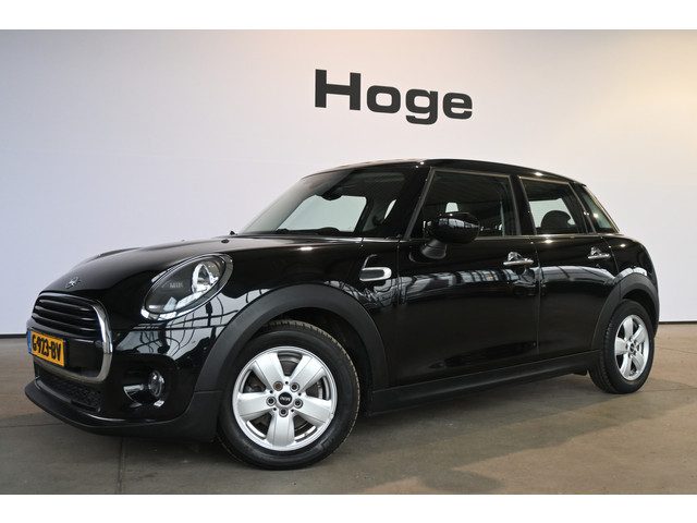 MINI Cooper Mini 1.5 Airco Navigatie LED Cruise Control Direct Leverbaar! Rijklaarprijs Inruil Mogel