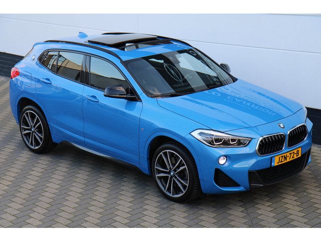 BMW X2 SDrive20i High Executive Edition M-Sport Pano LED !!