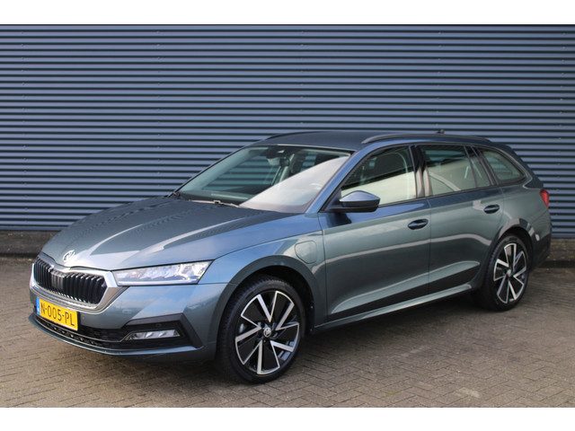 Škoda Octavia Combi 1.4 TSI iV PHEV Full-Led Navigatie Drive-Mode