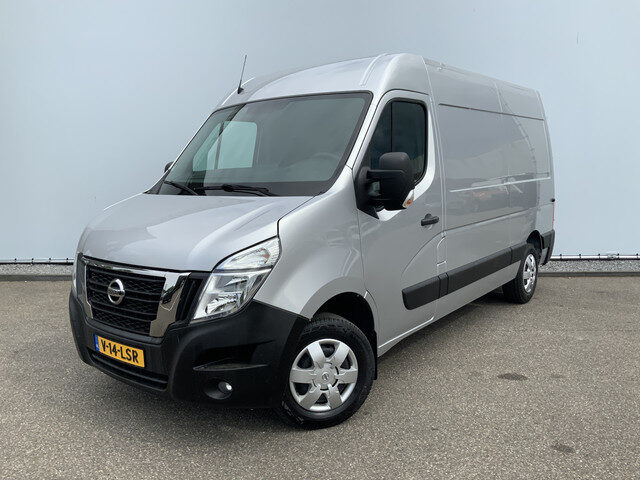 Nissan Interstar 2.3 dCi L2H2 Acenta Airco Cruise 3 Zits Camera Navi Trekhaak 2500 kg