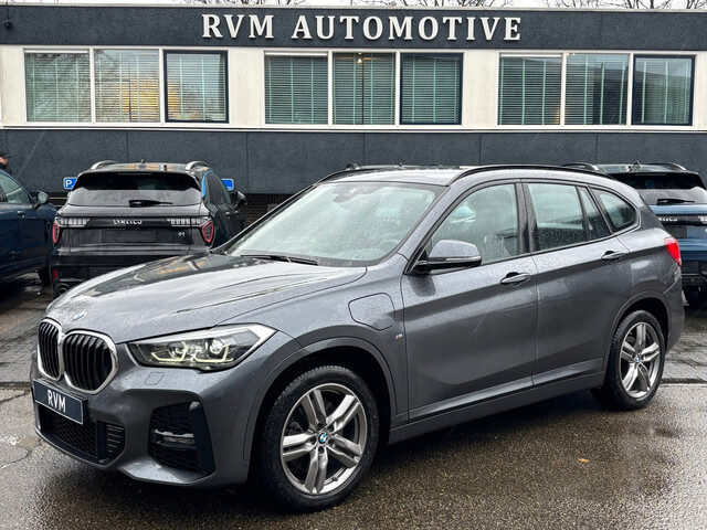 BMW X1 XDrive25e PHEV PLUG IN High Executive M SPORT LEDER | RIJKLAARPRIJS incl. 12mnd BOVAG