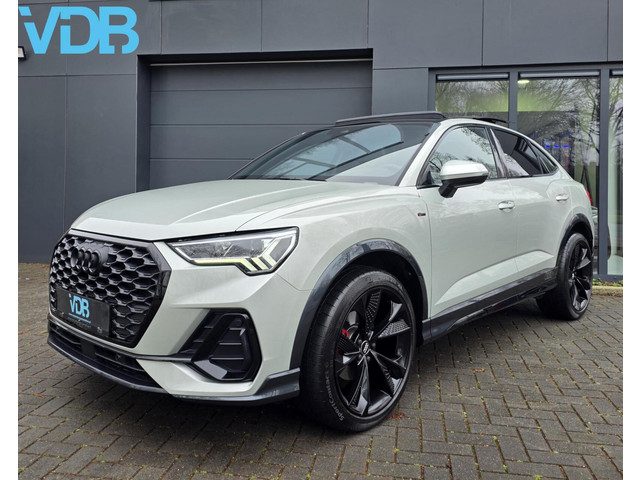 Audi Q3 Sportback 35 TFSI S-Line BLACK STYLE TAUSSILVER PANO