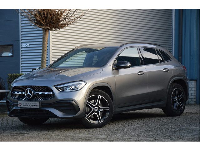 Mercedes-Benz GLA 250 e AMG Line LED | CLIMA | SFEERVERLICHTING | CAMERA | DAB | CARPLAY | ENZ