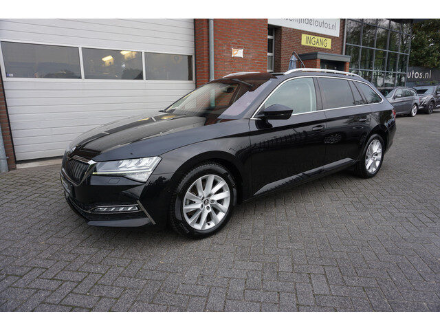 Škoda Superb 1.4 TSI IV STYLE BUSINESS EDITION LUXE DEALER ONDERHOUDEN DEC 2020